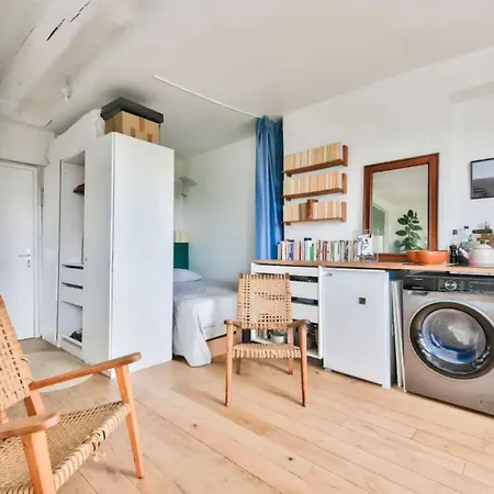Studio With View Of Montmartre * Parigi